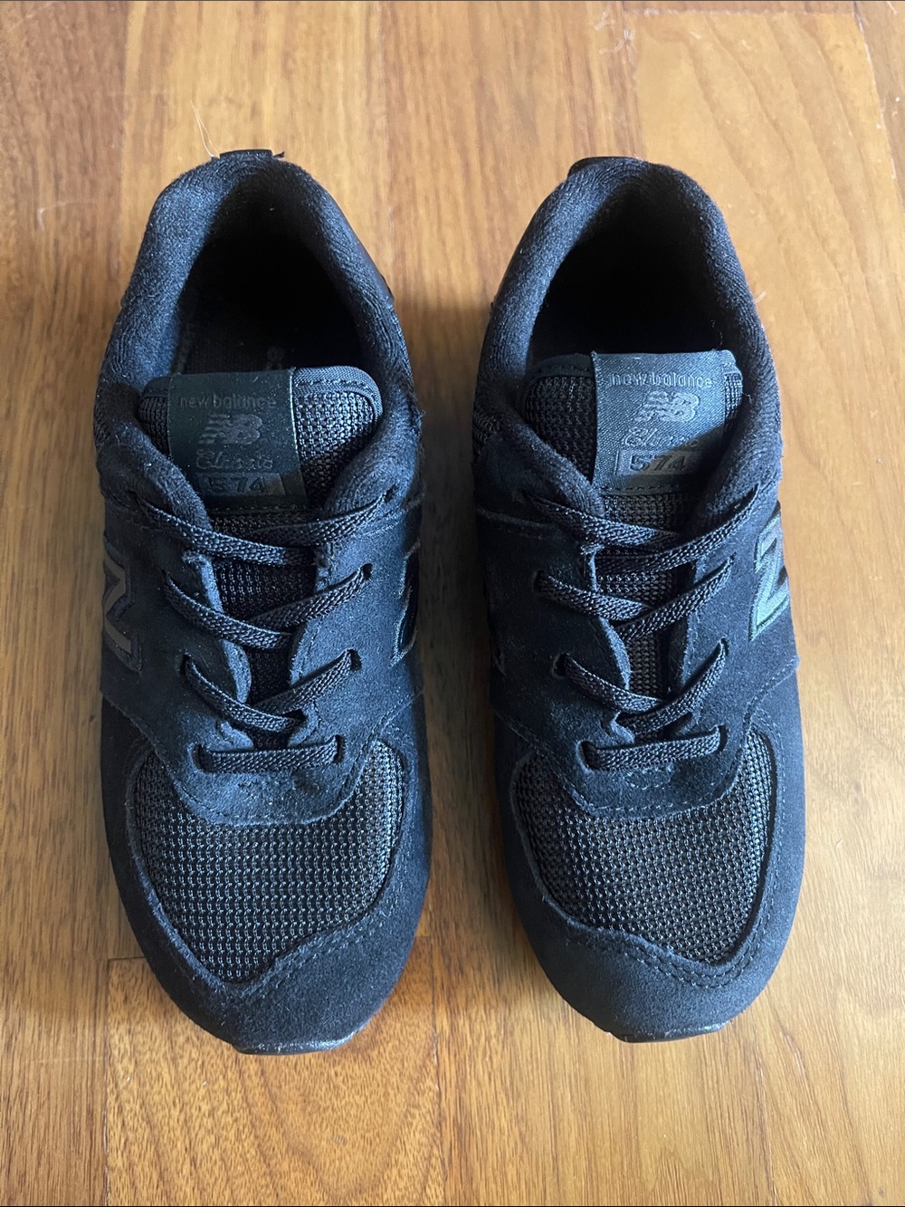 NEW New Balance Classic 574 Core Black Suede with Black Mesh - size 10 - Picture 2 of 10